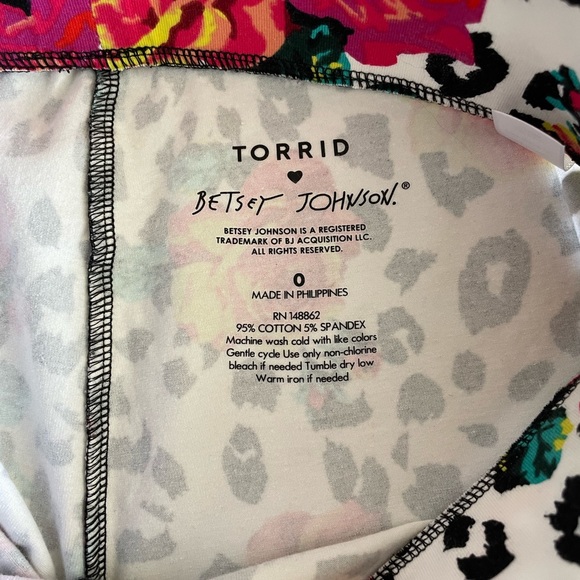 Torrid/ Betsey Johnson biker shorts - Picture 3 of 6